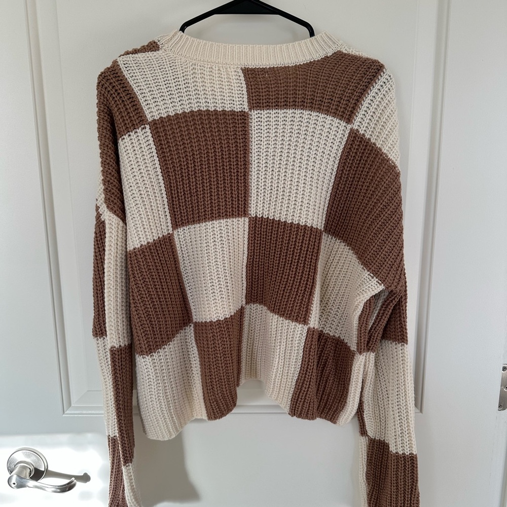 Patterned Sweater - Picture 3 of 4